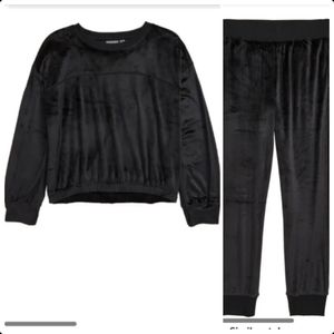 Zella black velour set